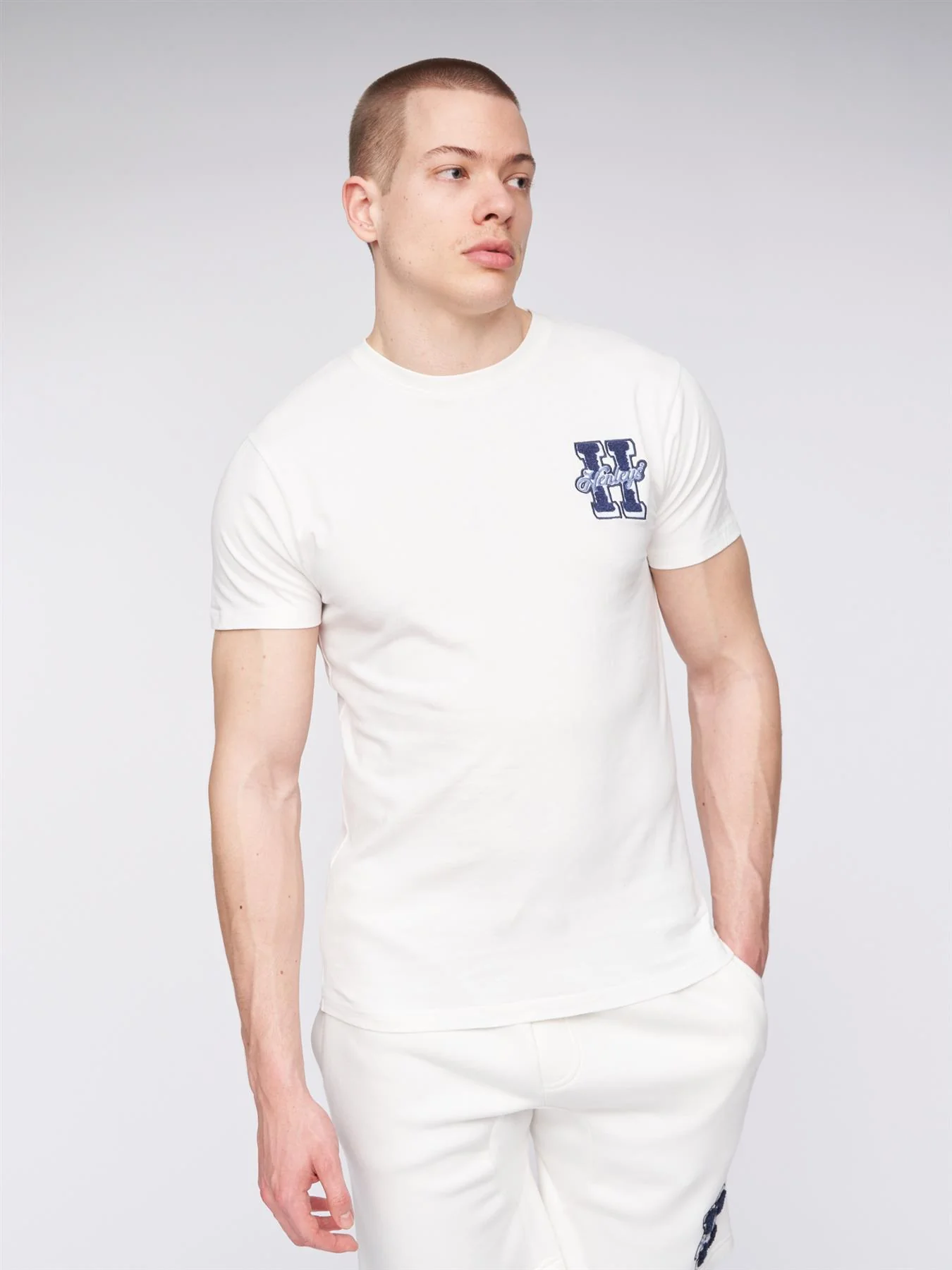 Aitchen T-Shirt Off White - Image 3
