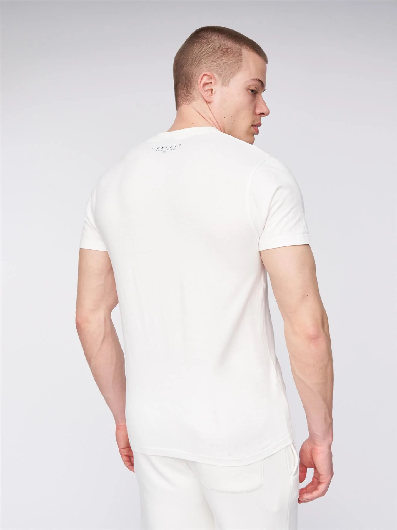Aitchen T-Shirt Off White - Image 4