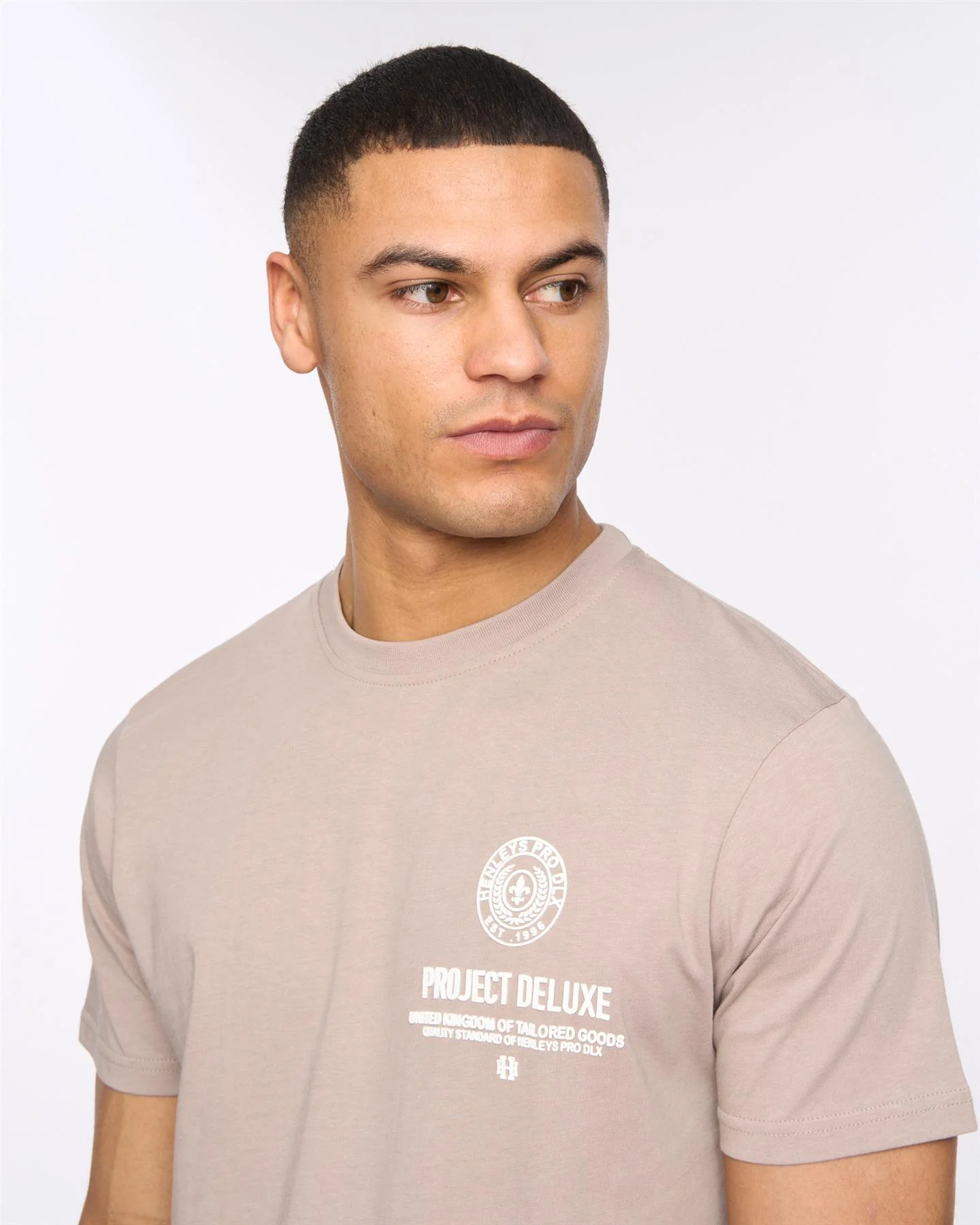 Henstamp T-Shirt Taupe - Image 5